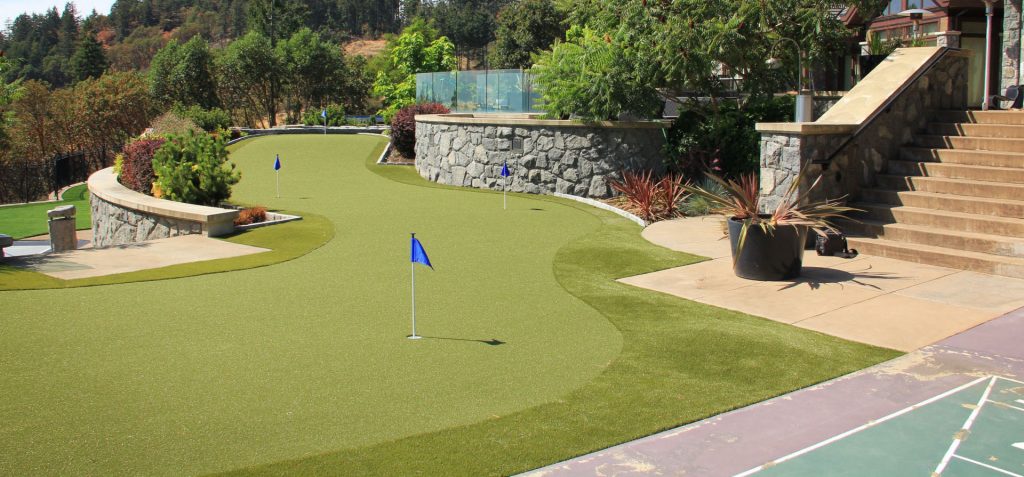 residential backyard golf greens