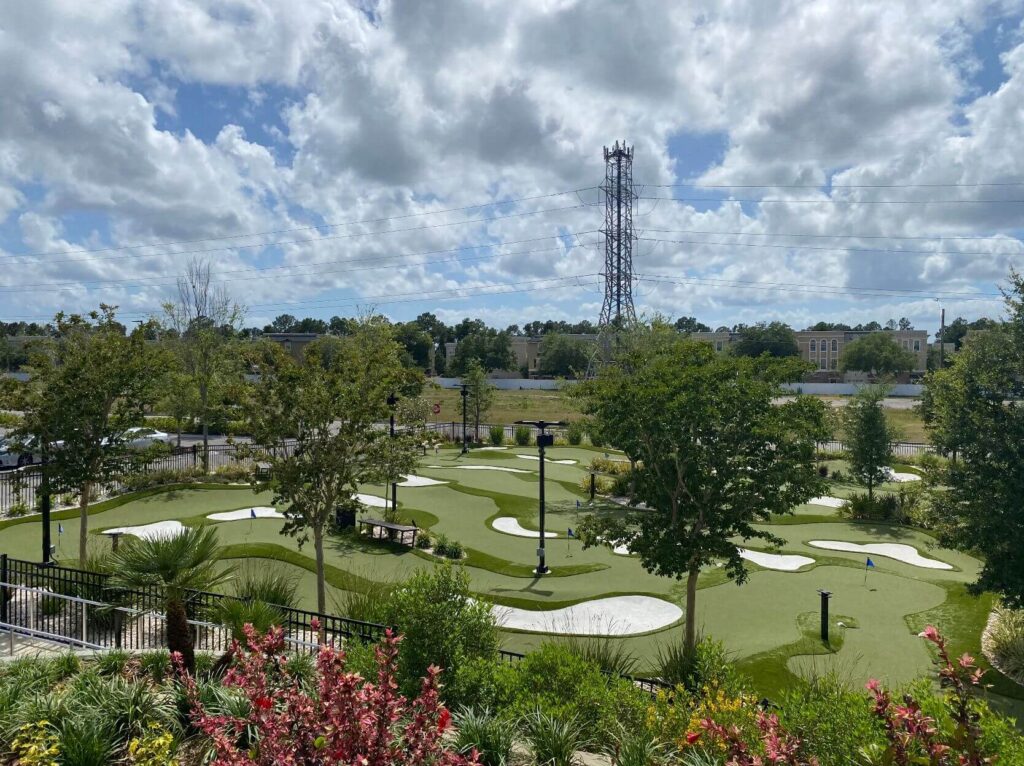 Commercial putting greens installed by SYNLawn