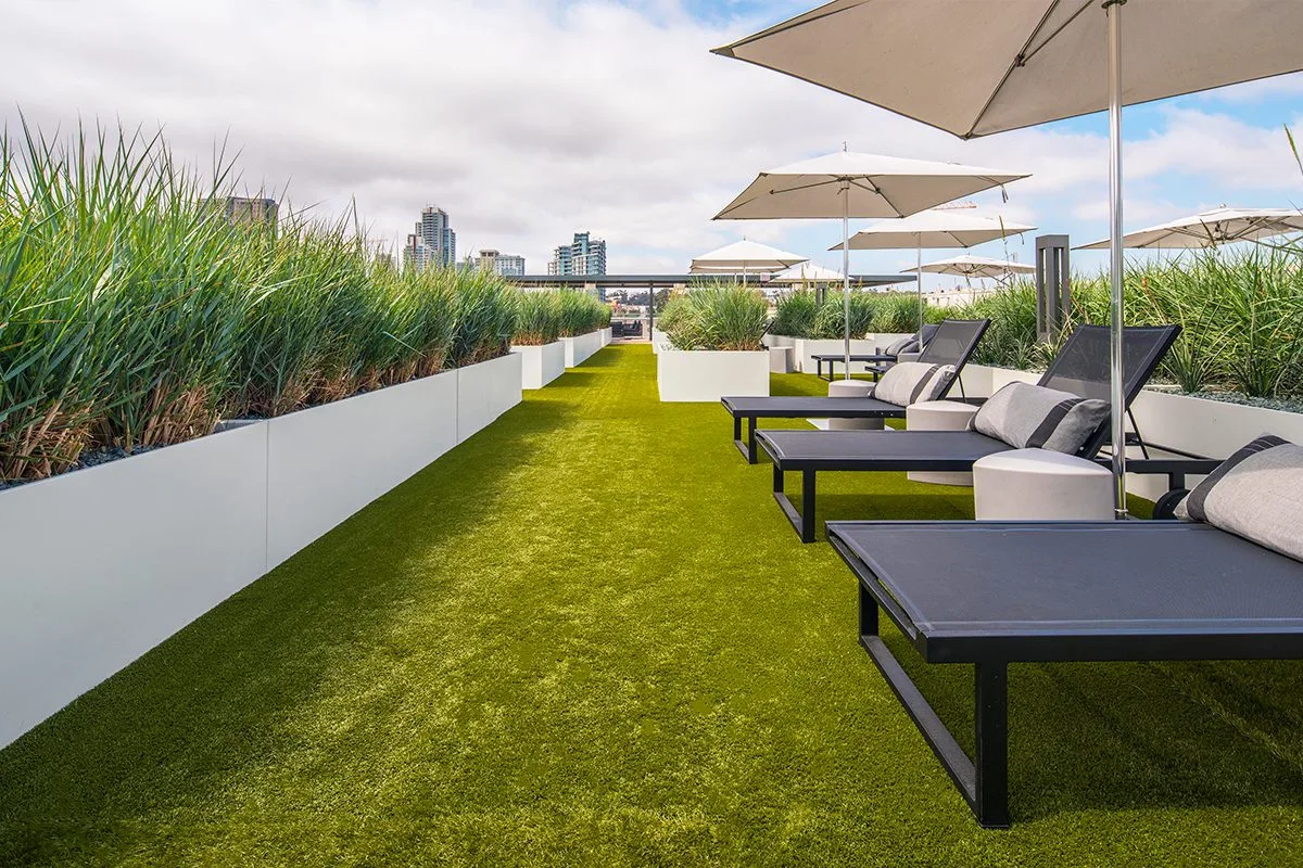 Rooftop Mississippi Artificial Grass
